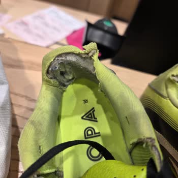 Adidas Çocuk Ayakkabısının 4 Ayda Yırtılması Ve İade Talebi