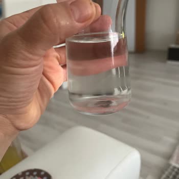 Yüksek Fiyatlı Enginar Suyunun Lezzetsizliği Ve Hayal Kırıklığı