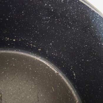 Schafer Black Stone Tencere Takımında Kısa Sürede Kabarma, Çizilme Ve Paslanma: Üretim Hatası