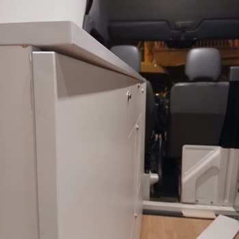 Platform Dışı Sözleşmesiz Aşırı Ücretli Ve Kalitesiz Karavan Mobilya İşçiliği