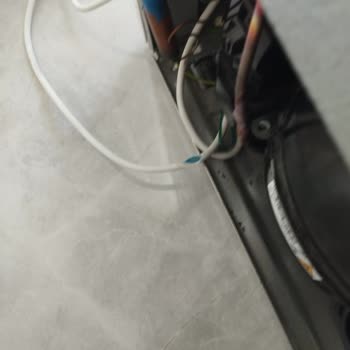 Kusurlu Buzdolabı Ve Servis Hatası Nedeniyle Değişim Talebi