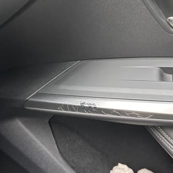 Peugeot E-3008 Kapı Kromajları Soyulması Ve Yetkili Servis İhmali
