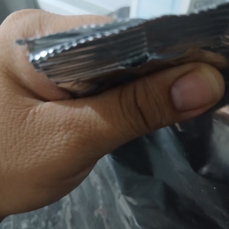 Hasarlı Ambalajlı Bebek Maması İçin Acil Değişim Talebi