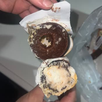 Algida Cornetto Disk Ürünün Boş Çıkması Ve Rahatsız Edici Kokusu