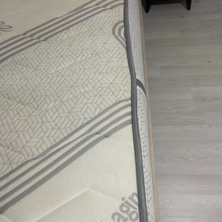 Bellona Anti Aging Prime Yatakta Eğilme Ve Renk Değişimi, Servis Gelmemesi Ve Ücretli Tamir Teklifi