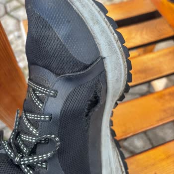 Skechers Ayakkabısında Kısa Sürede Yırtılma Ve Üretim Hatası Reddi