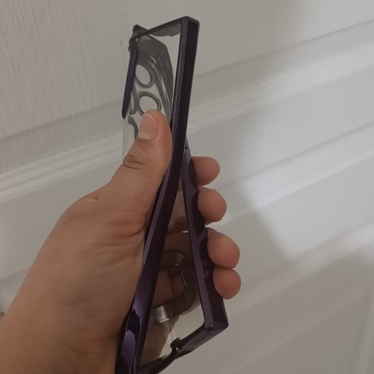 Yanıltıcı Reklam Ve Kalitesiz Ürün Samsung Telefon Kılıflarında Renk Ve Malzeme Haksızlığı