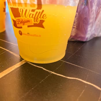 Limonatada Kıl Çıktı: Always Waffle Beşiktaş Hijyen Şikayeti