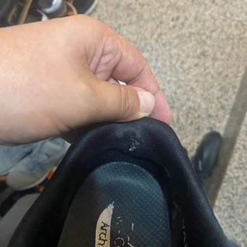 İç Astarda Erime Ve Plastik Destek Kırılması, Skechers Ayakkabısında İade Talebi