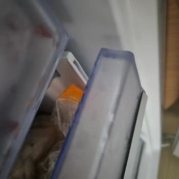 Beko 670514EI Buzluk Çekmecesi Yerinden Çıktı Garanti Kapsamında Ücretsiz Değişim Talebi