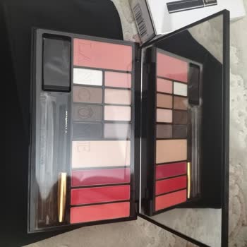 Lancôme Setinde Maskara Eksik, Gönderilmesi Talep Ediliyor