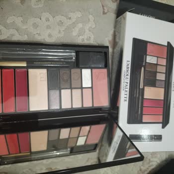 Lancôme Setinde Maskara Eksik, Gönderilmesi Talep Ediliyor