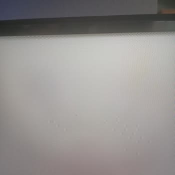 Samsung Televizyonda Ölü Piksel Şikayeti Ve Değişim İsteği