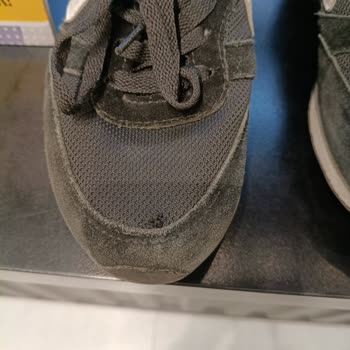 Hummel Ayakkabısının Kısa Sürede Delinmesi Ve Kullanıcı Hatası İddiası