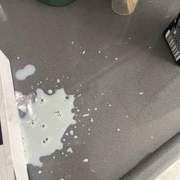 Ambalaj Kaçağı Nedeniyle Süt Dökülmesi Ve Çocuk Sağlığı Riski