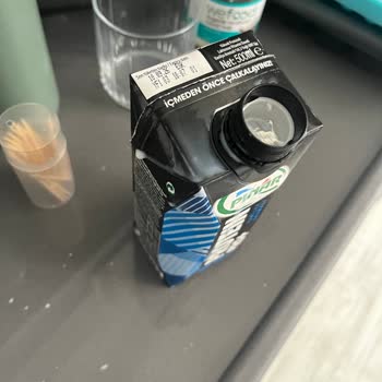 Ambalaj Kaçağı Nedeniyle Süt Dökülmesi Ve Çocuk Sağlığı Riski