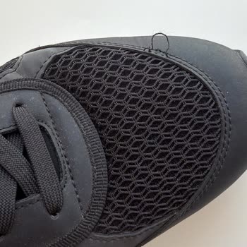 Sneaker Ayakkabıda Kısa Sürede İp Atması, Mağaza Kullanıcı Hatası İddiası Ve Çözüm Talebi