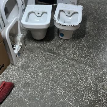 Ustanın Kırdığı Klozet Ve Defolu Ürünler Nedeniyle Yaşadığım Mağduriyet