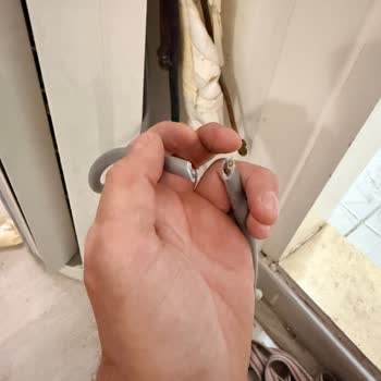 Kablonun Kesilmesi Ve Sorumsuz Cevap Üzerine 2500 TL İade İsteği