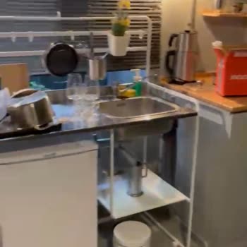 Airbnb Ayvalık'ta İlanla Uyuşmayan Hijyen Sorunu ve Hostun Tehditli Ek 10.000 TL Talebi