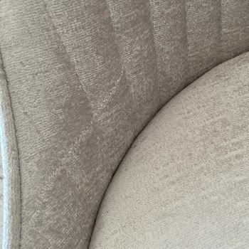 Defolu Yemek Masası Takımı Ve Geciken Değişim Süreci