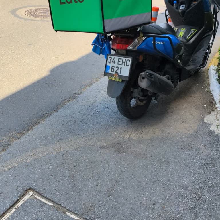 Uyarıya Rağmen Yasak Yere Kasten Park Eden Uber Kuryeye İnceleme Talebi