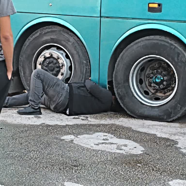 Arızalı Otobüs, Güvenlik Riski, Gecikme Ve Bagajda Su Hasarı