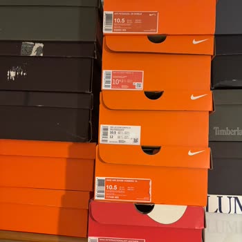Az Kullanımda İplik Sökülmesi Nedeniyle Nike Taytın Değişimi Gerekiyor