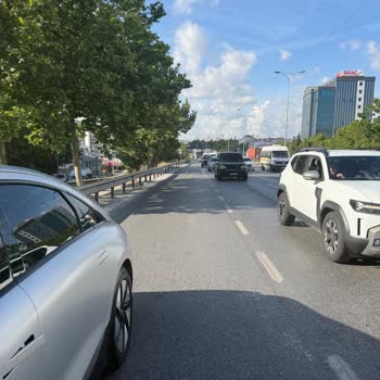 Yemeksepeti Kuryesinin Aracımı Çarpıp Kaçması Ve Tazminat Talebi