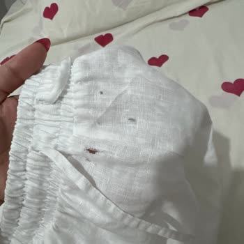 İki Yıkamada Yırtılan Keten Pantolon İçin Değişim Talebi