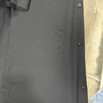 Kusurlu Gömlek Ve Mağaza Sorumlusunun Saygısız Davranışı