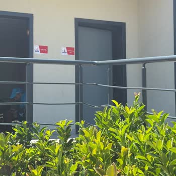 Sancaktepe Belediyesi Temizlik Personeli Disiplinsiz Ve İhmalci Park Hijyeni Tehlikede