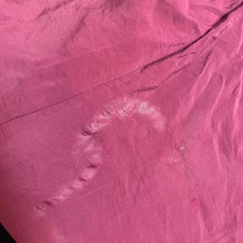 Ütü İzi Olan Yeni Elbisede Haksız Sorumlu Tutulma Ve İade Talebi