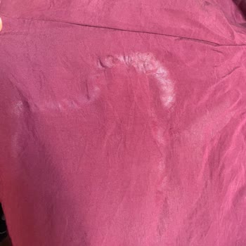 Ütü İzi Olan Yeni Elbisede Haksız Sorumlu Tutulma Ve İade Talebi