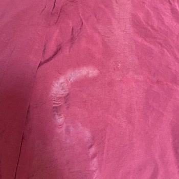 Ütü İzi Olan Yeni Elbisede Haksız Sorumlu Tutulma Ve İade Talebi