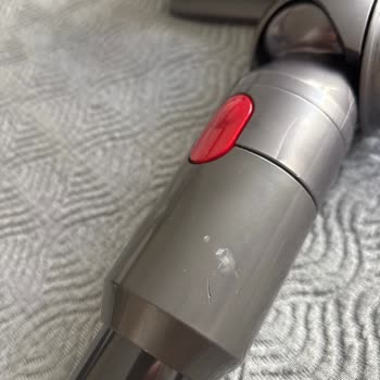 Teslim Edilen Dyson Süpürge Hasarlı Geldi, Garanti Kapsamı Reddi Ve İade Talebi