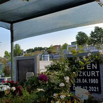 Mezarda Demir Korkuluk Sökülmesi Ve Bilgi Eksikliği