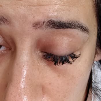 Saloness Güzellik Ve Kuaför Salonu İpek Kirpik Mağduriyeti