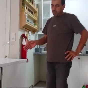 Vestel Makinenin Motoru Değişti, Servis Çıkar Çıkmaz Alttan Su Akıttı
