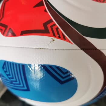 Adidas Kullanılmış Ve Patlak Top Gönderildi, Tam İade Talebi