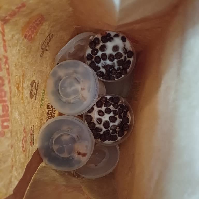 Arby's İlgisiz Personel Ve Düzensiz Sipariş Hazırlığı