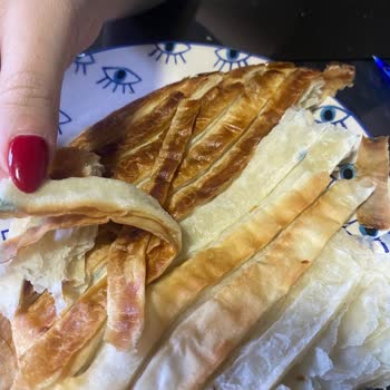Şok Market Yakuplu Şubesinde Küflü Ve Son Kullanma Tarihi Geçmiş Katmer
