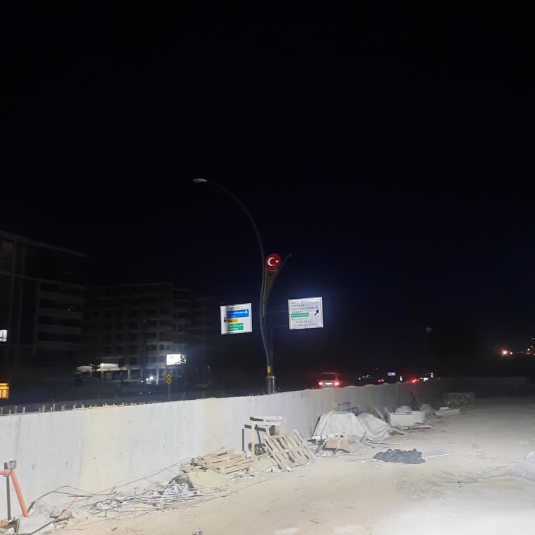 Yeşilvadi Bulvarı Aydınlatma Sorunu Trafik Güvenliğini Tehlikeye Atıyor