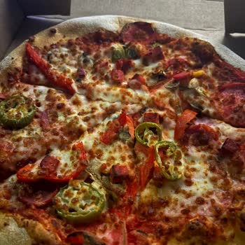 Geç Teslimat Ve Donmuş Pizza İçin İade Reddi