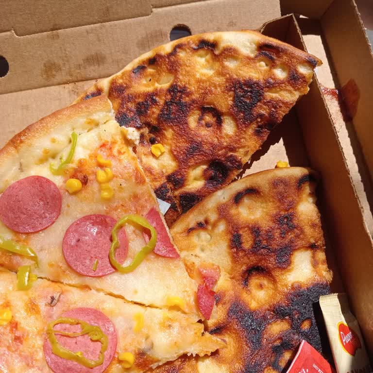 Yanmış Pizza İçin Şartlı Kupon Teklifi Karşısında Tam İade Talebi