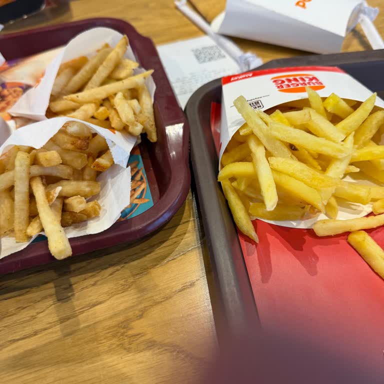 Popeyes Manisa Meydan Şubesinde Yanmış Ve Yağlı Patatesler İle Hijyen Sorunu