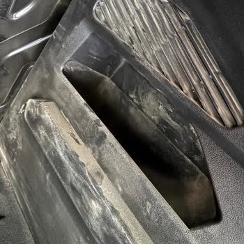 Opel Combo Bagajında Sürekli Toz Sorunu Ve Garanti Kapsamında Çözüm Talebi