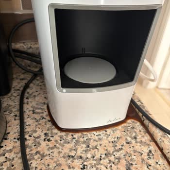 İç Aksamına Kahve Sızdırması Ve Elektrik Güvenliği Endişesi Nedeniyle Cihaz Değişimi Talebi