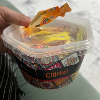Cino Çikolatada Jelatin Parçası Bulunması Ve Müşteri Hizmetlerine Ulaşılamaması