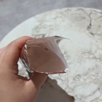 A101'de Satın Alınan Algida Classic Dondurmanın Paketi Yarım Çıktı